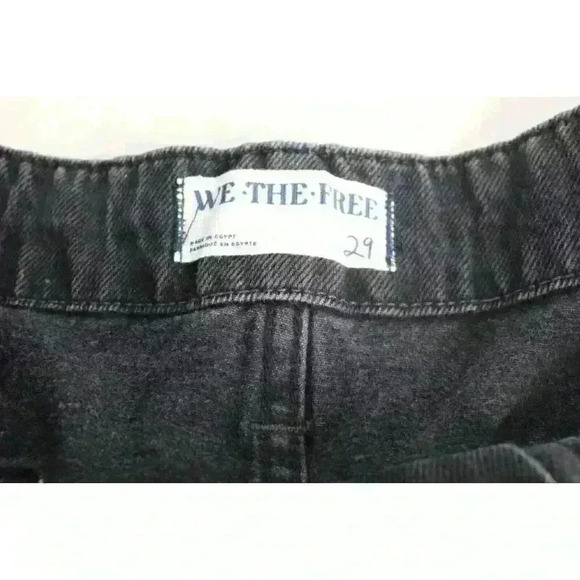 Free People We The Free Black Major Leagues Mid-Rise Cuffed Jeans Size 30 NWT - Picture 12 of 16